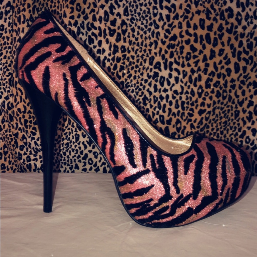 Shï - Pink Zibra